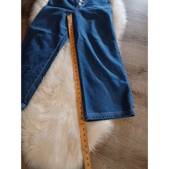 NWOT BDG-Urban Outfitters Women's Size 26 Button-Fly High Waist Flare Leg Jeans - Picture 6 of 8